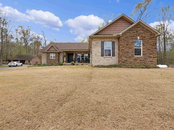 303 Bakers Chapel Rd, Medina, TN 38355