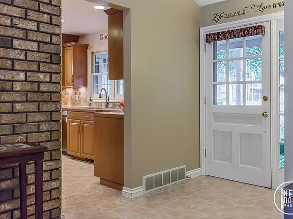 4th image of 6838 Gettysburg Dr