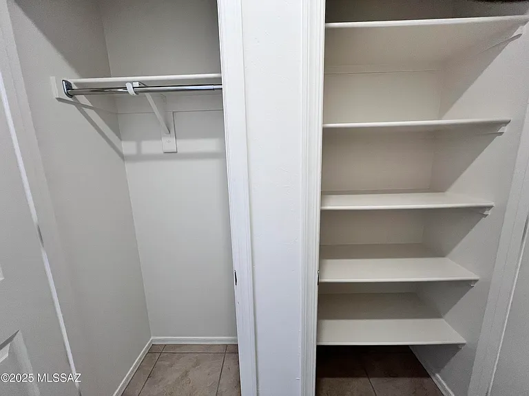 11977 E Chamrod Dr — Photo 12