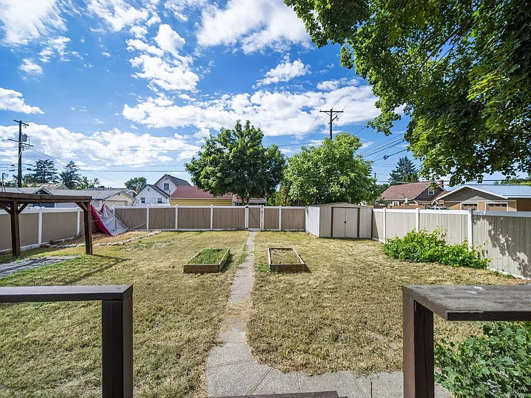 2527 W Liberty Ave — Photo 28