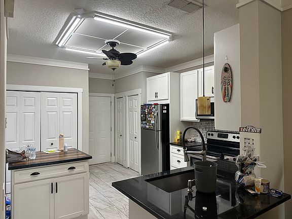 4th image of 755 Middle Branch Way