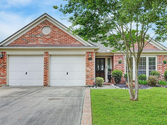 2nd image of 3204 Waterglen Ct