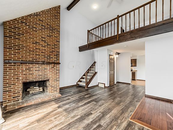 5th image of 304 Saint Andrews Dr