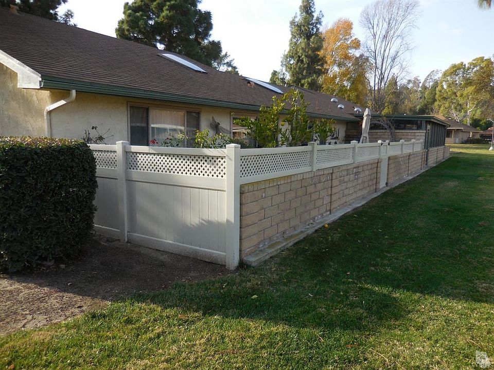 2nd image of 9212 Village 9