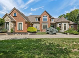 1080 River Forest Dr, Maineville, OH 45039