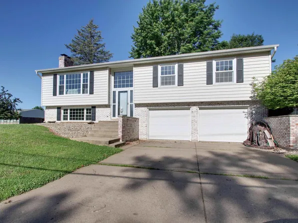 1926 S 24th St, Quincy, IL 62301