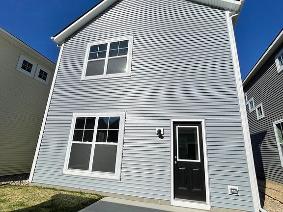 4th image of 2917 Bolton Square Blvd