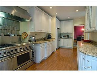 3rd image of 3660 N Lake Shore Dr #P-328