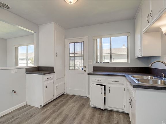 5th image of 24648 Eshelman Ave