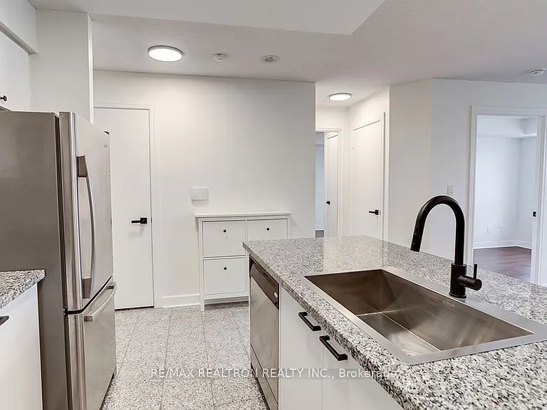 16 Harrison Garden Blvd #2407 — Photo 6