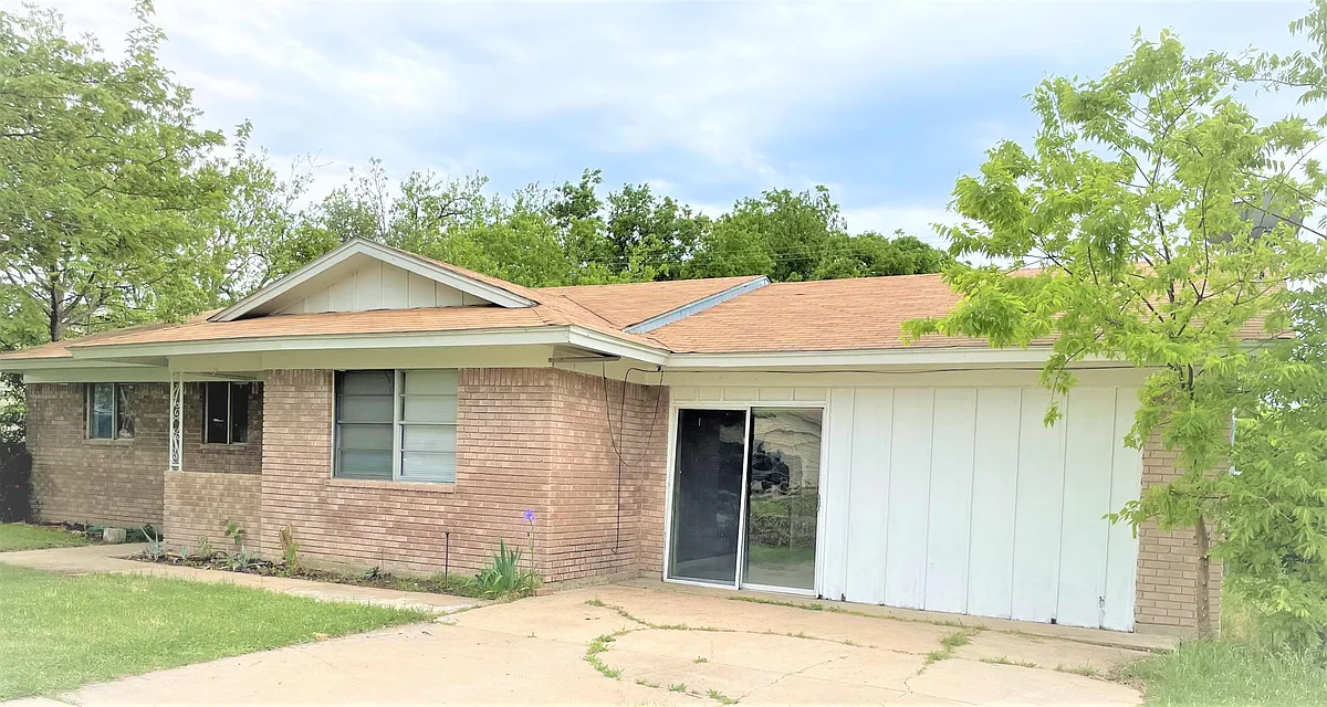 Building Photo - 8813 Guadalupe Rd