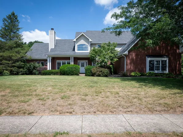 1796 Willow Bend Ct, Avon, IN 46123