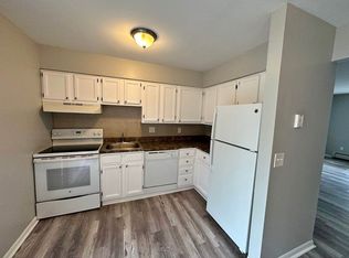2302 Salvador St APT 3, Cincinnati, OH 45230