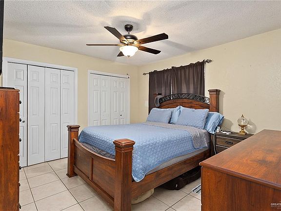 4th image of 106 N Casiano St