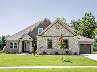 1507 Forest Ridge Dr, Mahomet, IL 61853