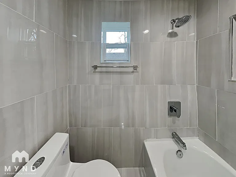 2718 Lawrence St — Photo 15