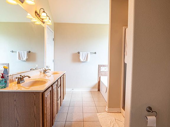 2nd image of 1244 Squire Dr