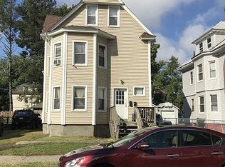 24 Lester St, Springfield, MA 01108