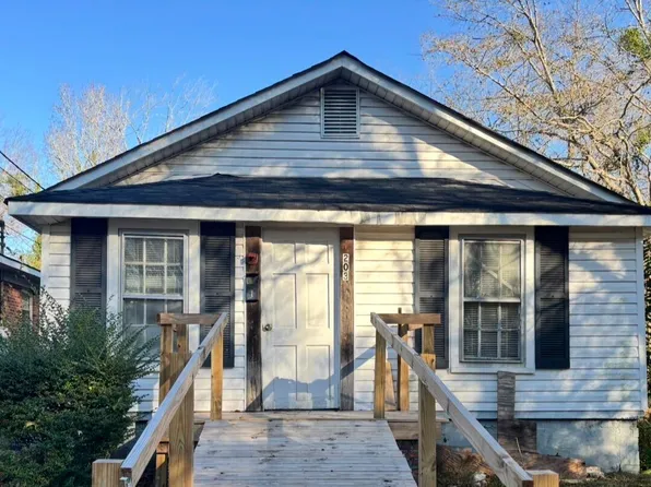 203 S Brookwood Avenue, Rockingham, NC 28379