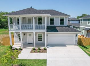 1407 W Pine St, Rogers, AR 72758