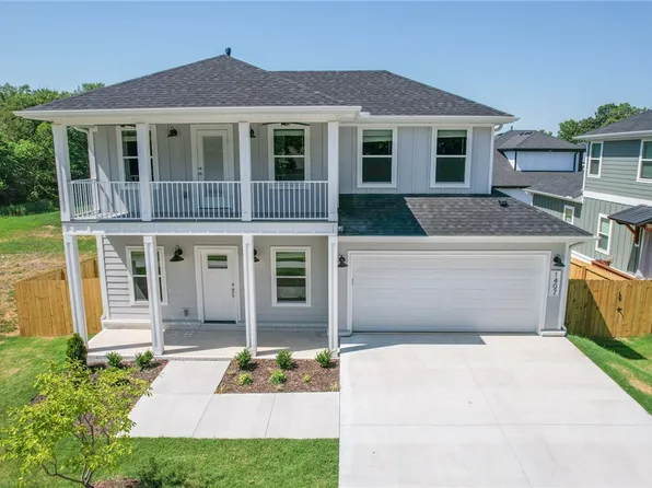 1407 W Pine St, Rogers, AR 72758