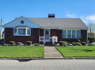 209 E Christiana St, Martinsburg, PA