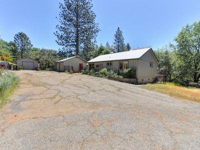 17781 Ridge Rd, Pine Grove, CA, 95665