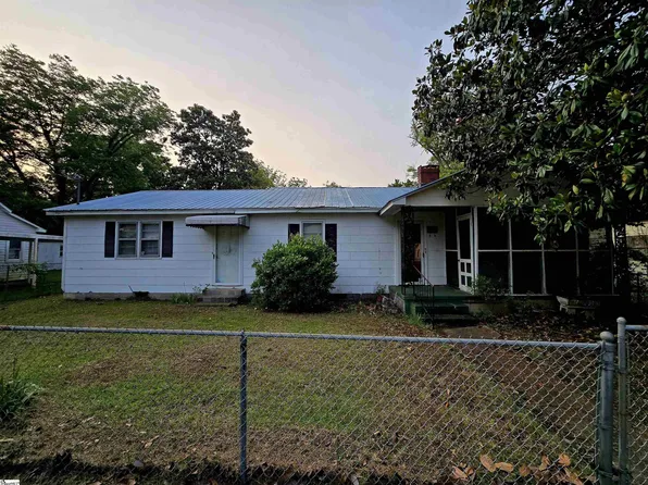 905 Ashe St, Bennettsville, SC 29512