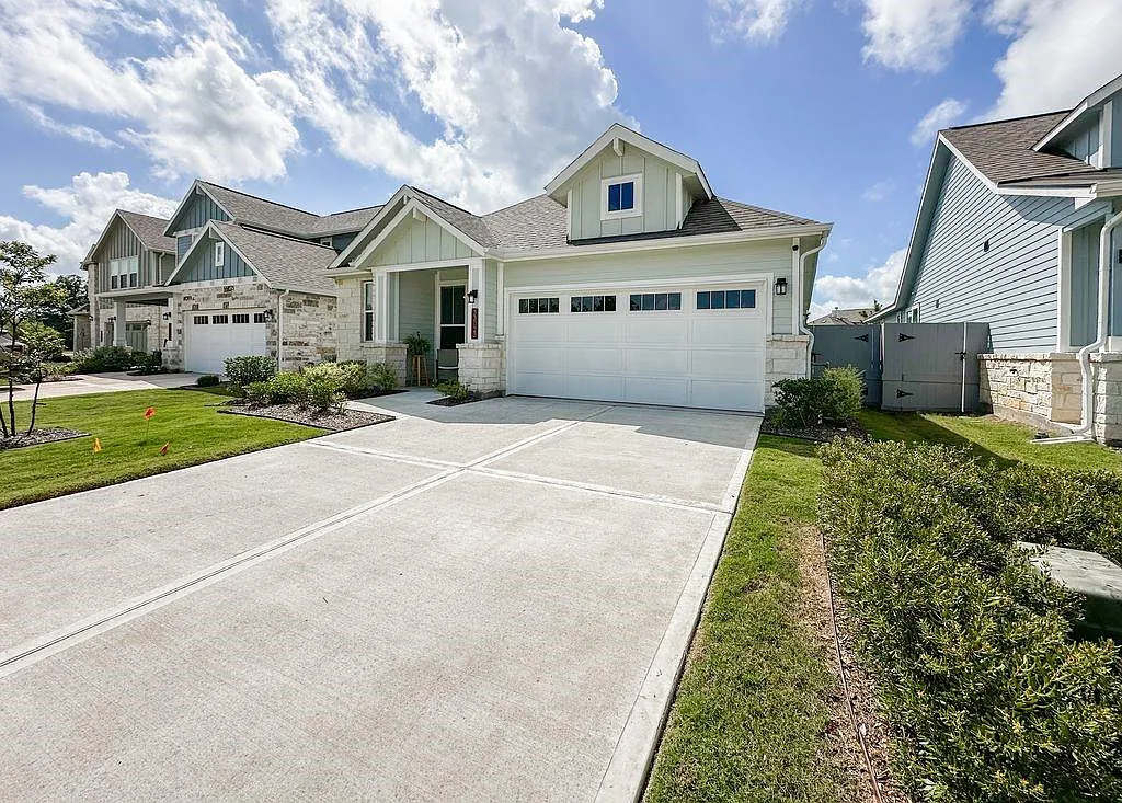 3 bed, 2.5 bath, 1807 sqft, $2,600 — Photo 3