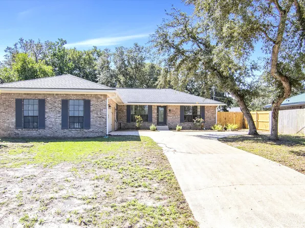 240 Live Oak Ln NW, Fort Walton Beach, FL 32548