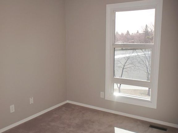 4th image of 12018 25th Ave NW
