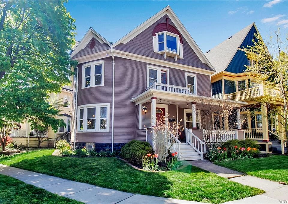 1st image of 318 Richmond Ave