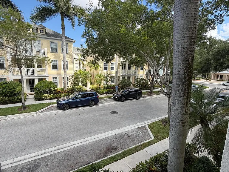 275 Murcia Dr #208 — Photo 83