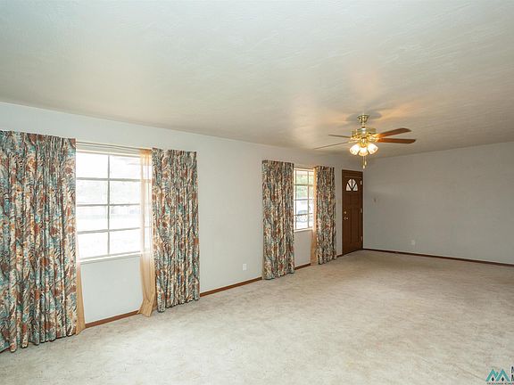 4th image of 7 Pine Pl