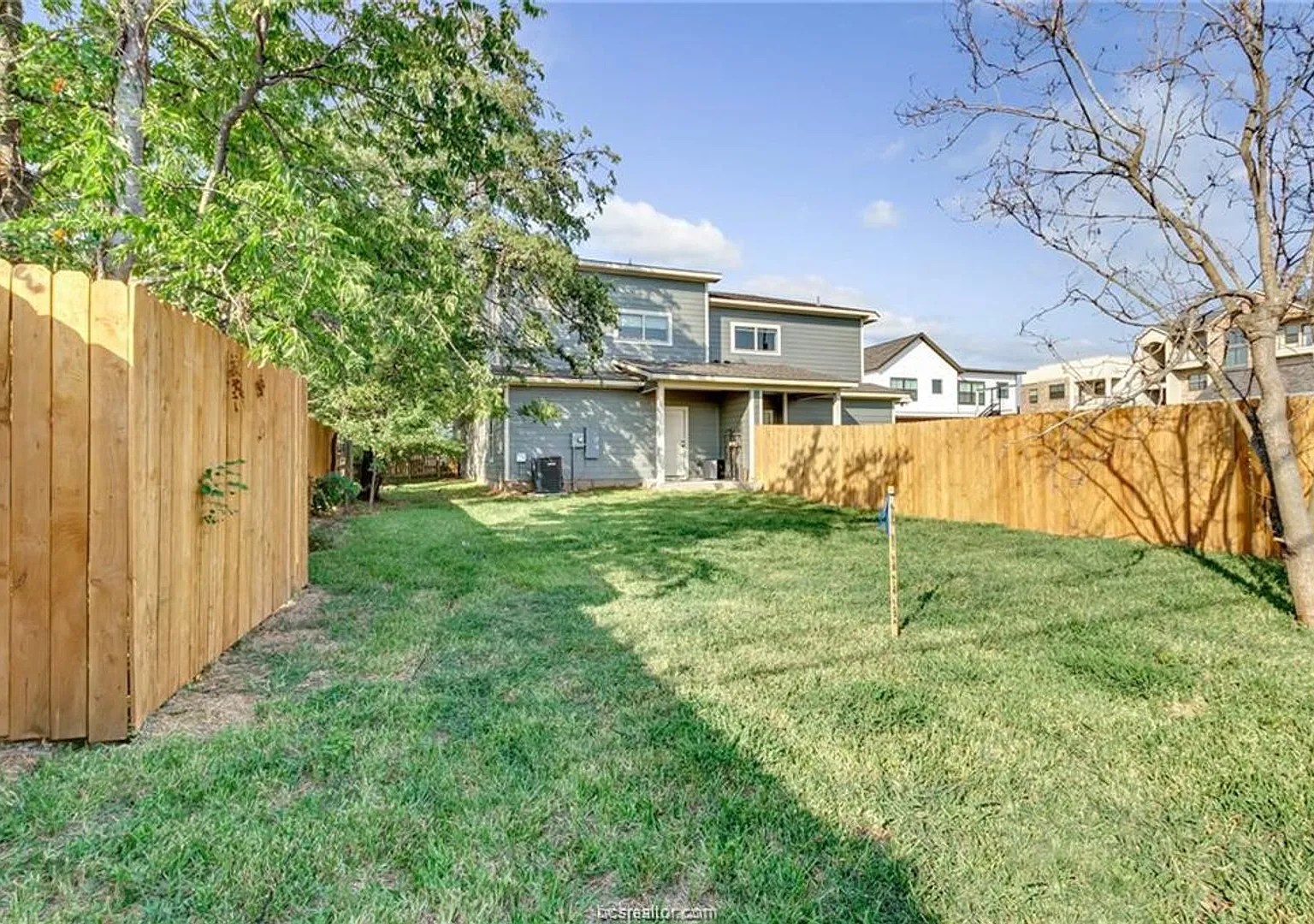 1020 Foster Avenue — Photo 3