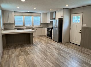 652 McGuire Dr, Camden, OH 45311