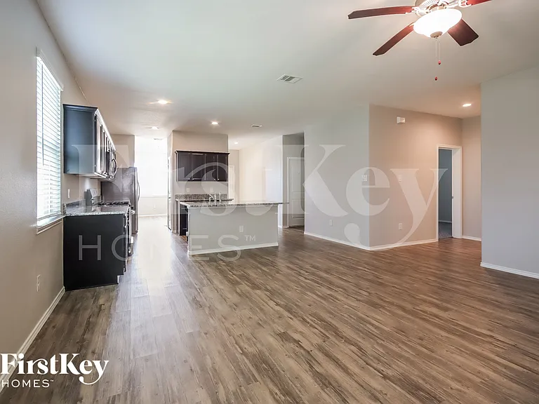 11506 Castle Nugent Ct — Photo 2