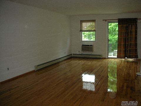 3rd image of 4801 Wilshire Ln