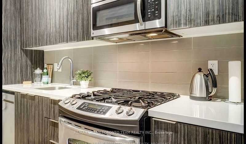 Toronto Townhouse for rent - 1 Bedroom — photo 7