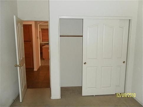 5th image of 2042 E Torrey Pines Pl