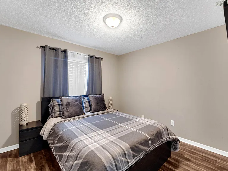 11717 Broad Oak Ct — Photo 9