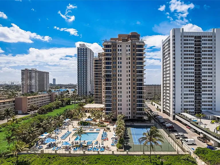 1920 S Ocean Dr #17D — Photo 23