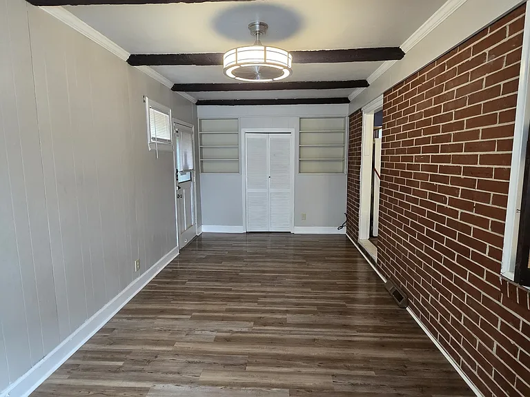 2367 Danbury Dr — Photo 13