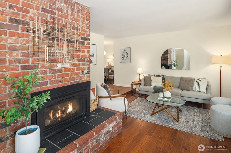 3rd image of 13515 121st Avenue NE