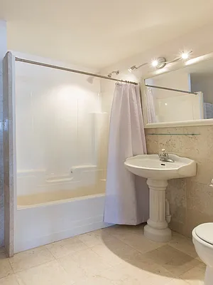 Rented by Sotheby's International Realty | media 10