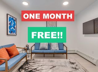 1540 Haro St #110, Vancouver, BC V6G 1G5