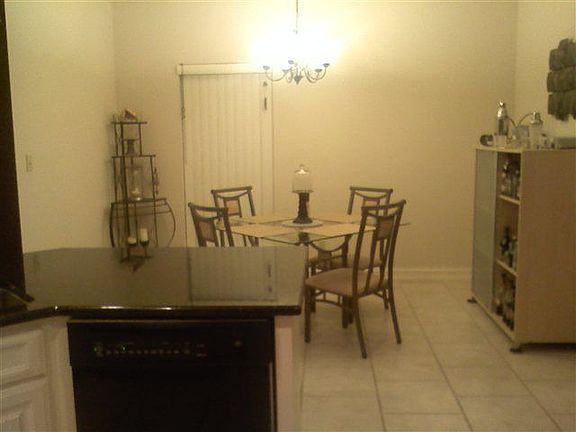 3rd image of 8375 Glen Rose Cir