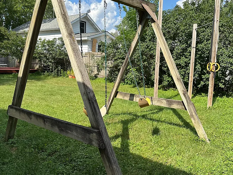 605 Fountain St — Photo 27