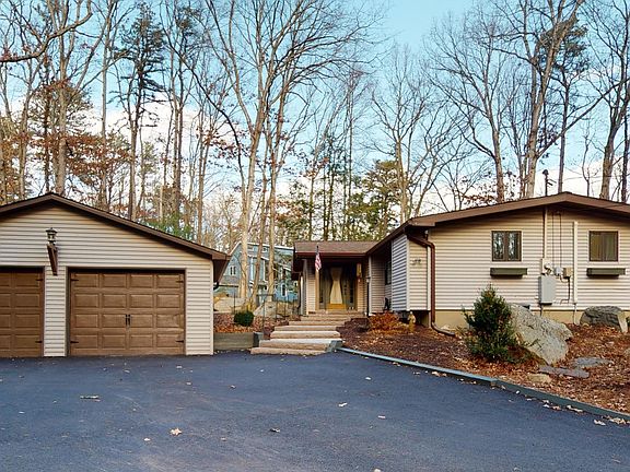 2nd image of 213 Basswood Dr