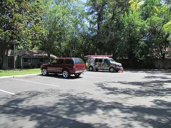 3rd image of 28 Derow Ct